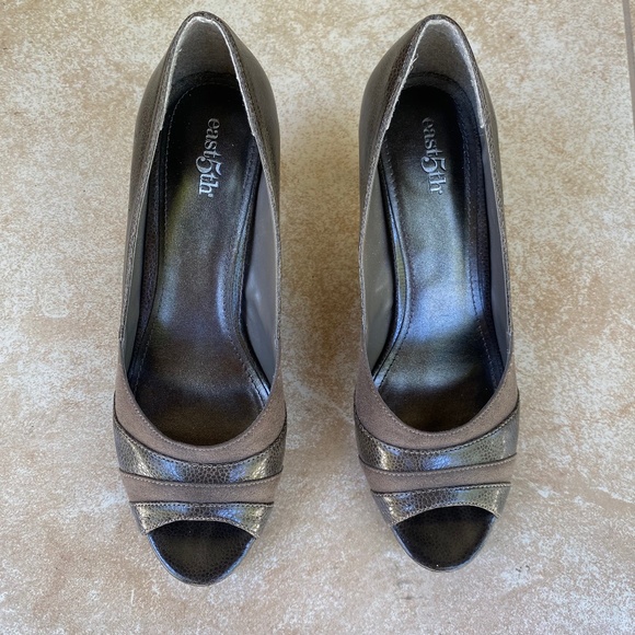 East Fifth Brown Peep Toe Heels - Picture 1 of 13